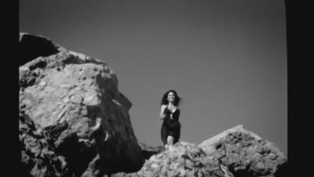 Hinder - Lips Of An Angel (Official Video)