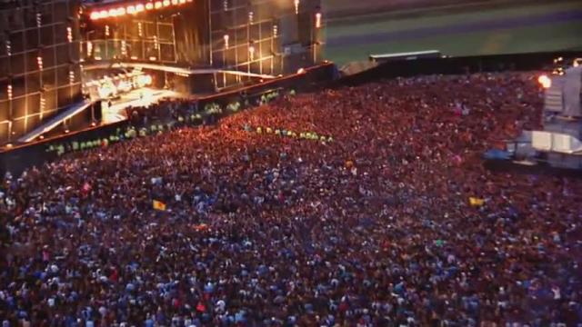 ACDC - Thunderstruck - Live at Donington - August 17 - 1991 - Official  Video