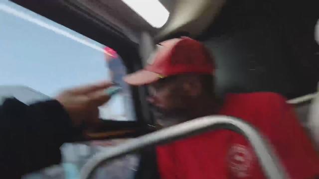 Kick Streamer SuzieSmalls gets attacked for filming on the bus