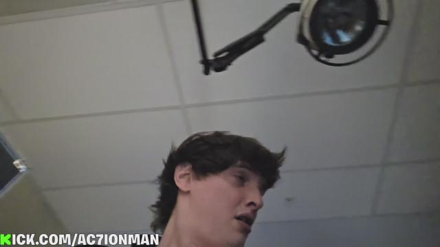 Ac7ionMan rushed to the hospital after poking his eyeball with scissors 🤦‍♂️