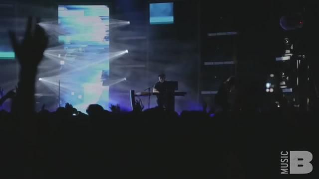 CHVRCHES- Clearest Blue (Live)