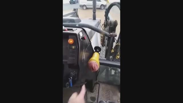 Mackesy's tractor starter