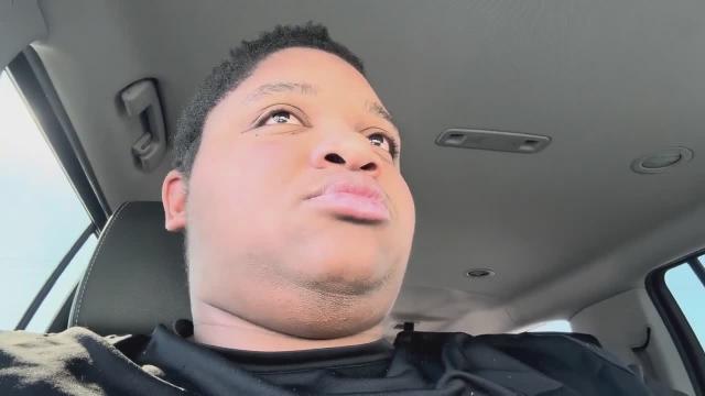 Blind/deaf overweight man moves 