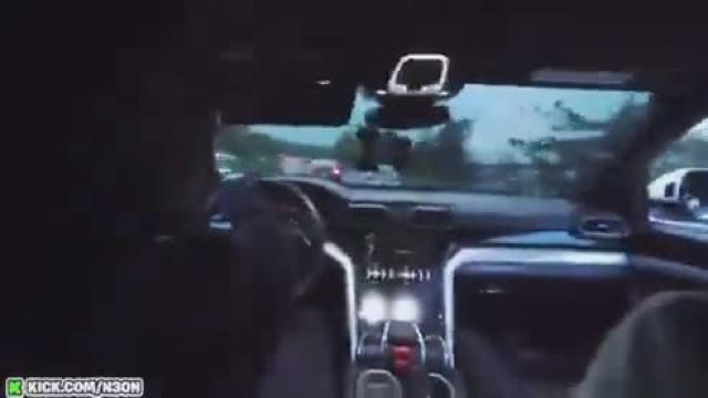 KICK STREAMER NEON GETS TAKEN ON INSANE RIDE IN A LAMBORGHINI