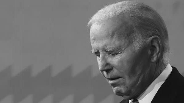 Biden tells a Philadelphia radio station that he's "proud" to be "the first black woman to serve with a black president" 🤔