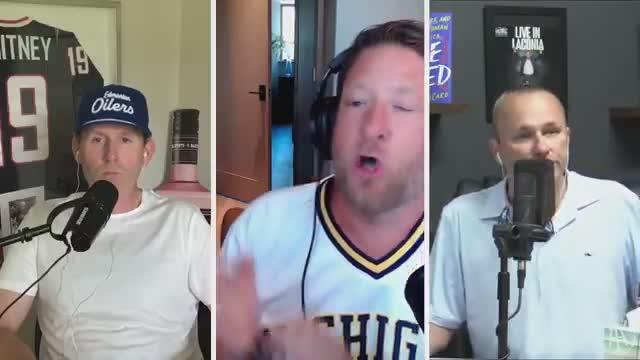 Dave Portnoy has a meltdown, tells Barstool's Kirk Minihane to "shut the f*ck up you bald f*ck" after Minihane criticized Portnoy's approach to "Jew jokes"