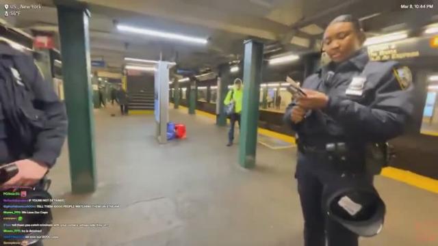 Kick Streamer BlackAssDave cusses out the cops while they write him a ticket