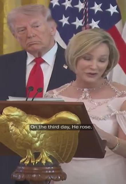  Pastor compares Trump to Jesus Christ in Easter prayers 